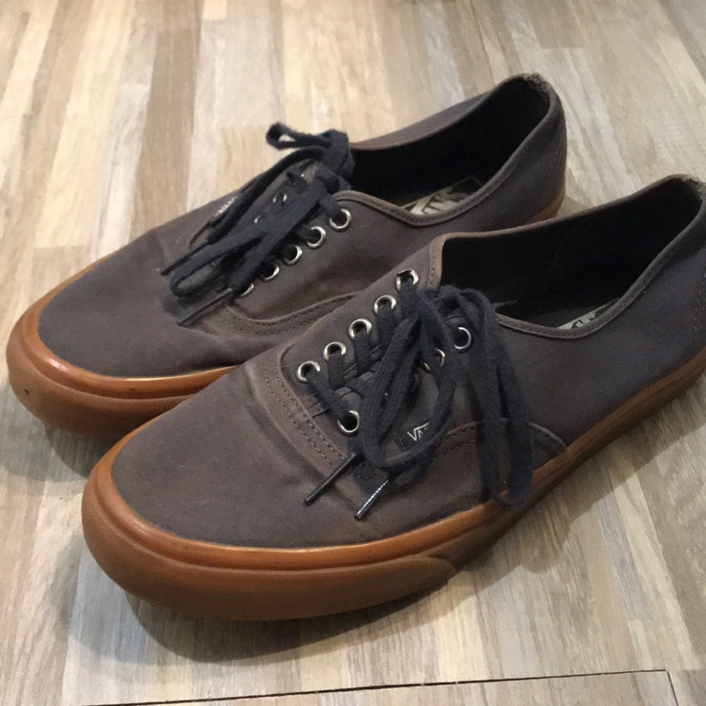 Vans authentic low tops